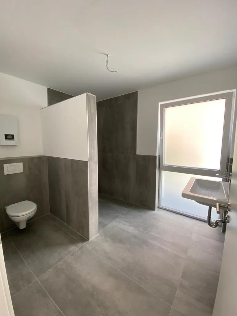 Badezimmer der Wohnung Pestalozzistraße 18, 1. OG