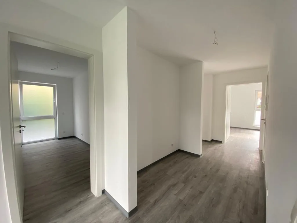 Diele und Raumflucht der Wohnung Pestalozzistraße 18, 1. OG